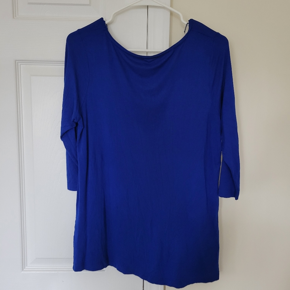 3/4 Sleeves Top - Picture 3 of 3